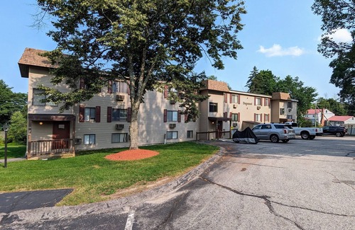 Weirs Beach Condo | Village at Winnipesaukee Unit 111