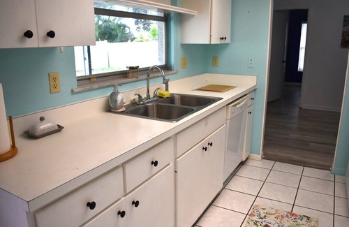 Bradenton House | Village Green Home ~ Anna Maria beaches 10 minute drive