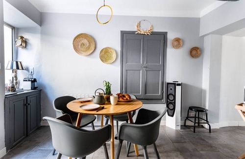 Grignan Ski Chalet | Village House with Terrace – Grignan, Drôme Provençale