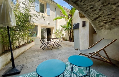 Grignan Ski Chalet | Village House with Terrace – Grignan, Drôme Provençale