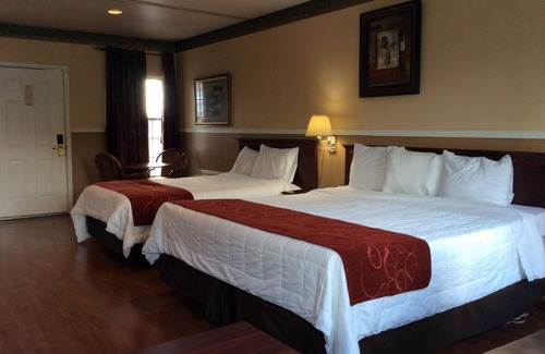 Colts Neck Hotel | Village Inn