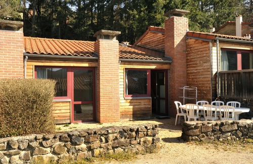 Vorey Ski Chalet | Village of lodgings on the banks of the Loire