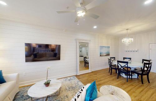 Seacrest Beach Hotel | Village of South Walton EB210