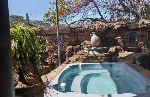 Amanzimtoti Apartment | Village on sea