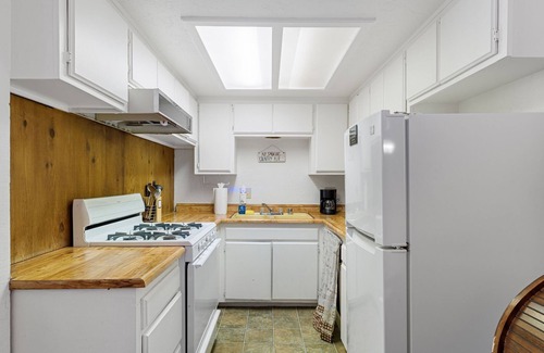 The Village Hotel | Village Suites Inn. Teddy Bear, Perfect Location in the Village. fully equipped downstairs unit.