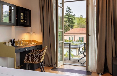 Serralunga d'Alba Hotel | Villaggio Narrante - Le Case dei Conti Mirafiore