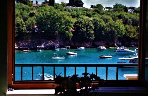 Drenje Apartment | VILLAMAR beachfront apartments with FREE private parking