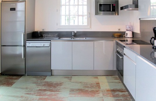 Behobie House | Villas Odalys Collection Domaine de Lana by Interhome