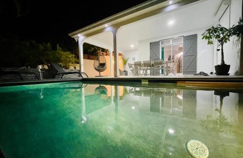 Le Moule Villa | Villas TROPICAL & EXOTIC, 6 chambres avec 2 piscines