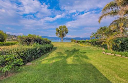 El Santuario Villa | Villas Valle