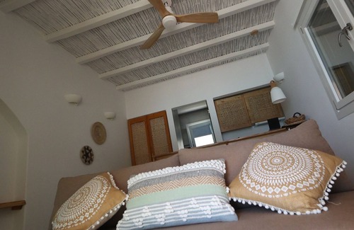 Triovasalos Apartment | Vilos Suites At Firopotamos Beach