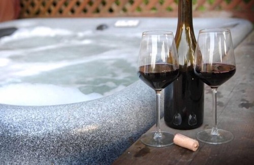 Sonoma Cottage | Vineyard cottage in a rural setting with private hot tub!