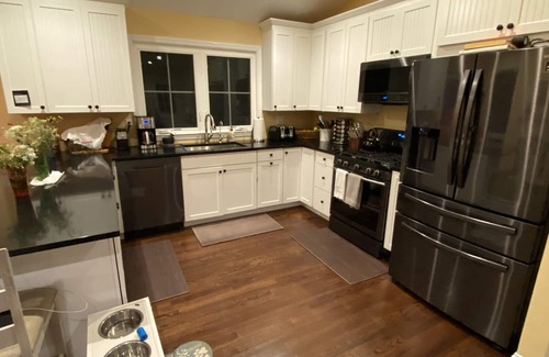 Mattituck House | Vineyard View, Bike to the Most Beautiful Beach