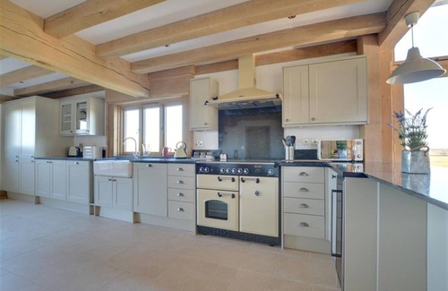 Stone in Oxney House | Vineyard View - Six Bedroom House, Sleeps 12