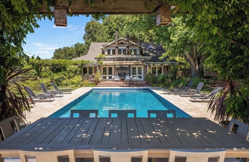 Santa Rosa House | Vineyard views, pool, hot tub, bocce/pickle ball!