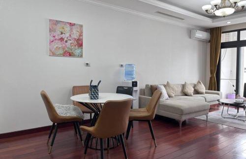 Thanh Xuan Apartment | Vinhomes Royal City 3 Bedrooms