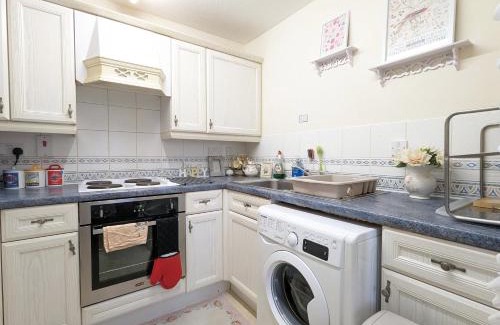 Hope Street Apartment | Vintage 3-bed City Centre Gem Free Parking