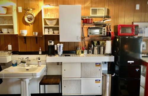 Cherry Valley Apartment | Vintage Barbershop Studio