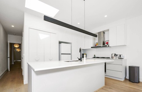 Brunswick North House | Vintage Cottage in Davies St