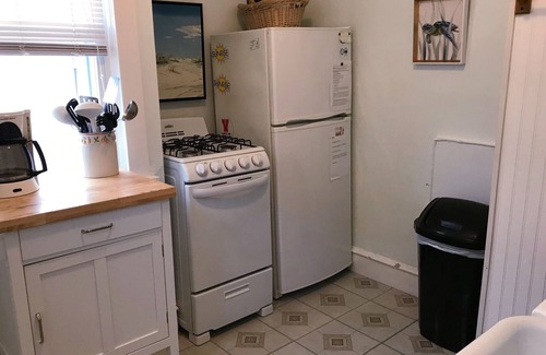 North End Cottage | Vintage Cottage in Ocean City, NJ (Please read the description before inquiring)