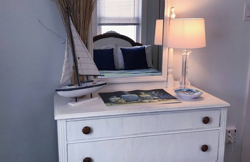 North End Cottage | Vintage Cottage in Ocean City, NJ (Please read the description before inquiring)