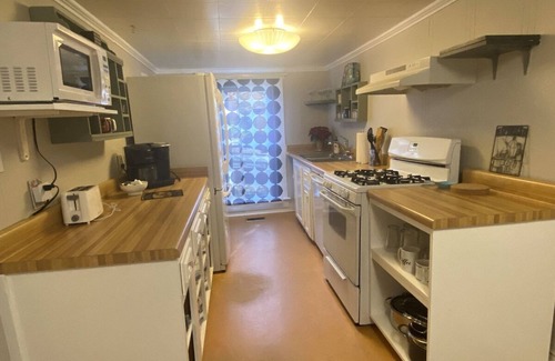 Forest Hills House | Vintage Cottage less than 3 mi from Duke Hospital