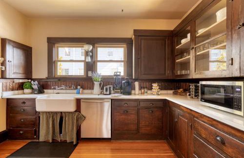 Kerns House | Vintage Craftsman in Byrnes Addition - 99 WalkScore