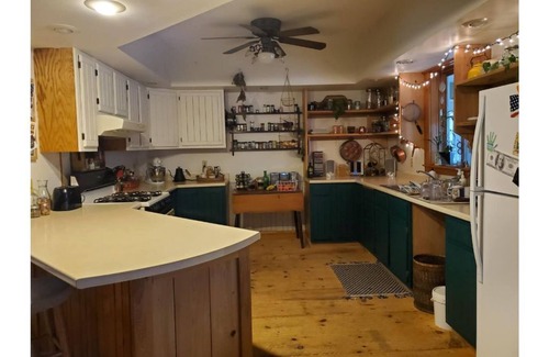 De Peyster House | Vintage Farmhouse close to area colleges, beaches, and the Adirondack mountains.