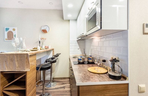 New Boulevard Apartment | Vintage Haven Studio - Bohemian Style in Alliance Palace