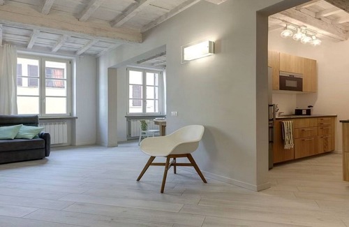 Duomo Apartment | VINTAGE LUXURY- RIGHT AT THE HEART OF FLORENCE