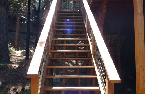 Strawberry Cabin | Vintage Pinecrest cabin with HUGE deck- 5 minutes to Pinecrest Lake