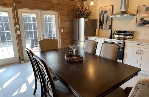 Beamsville House | Vintage Roost at Fleming Farms