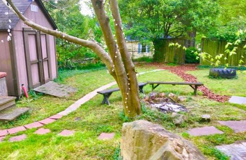Durham House | Vintage Scotty Camper Cottage Durham NC