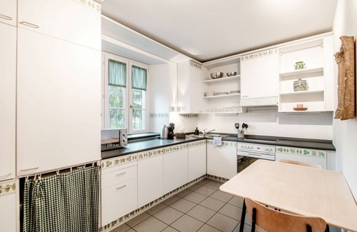 Mendrisio Apartment | Vintage two-bedroom apartment, between relaxation and nature (SALORINO 1)