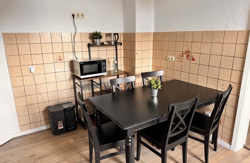 Gelsenkirchen-West Apartment | Vintage vacation apartment in Gelsenkirchen near the Arena and Messe Essen