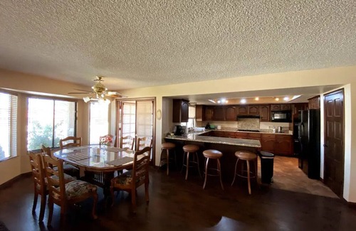 Canyon Gate House | Vintage Vegas Oasis: Pool & Spa, 15 mins to Strip