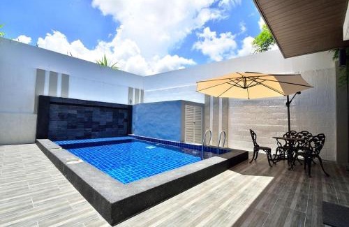 George Town Villa | Violet Luxury Service Villa