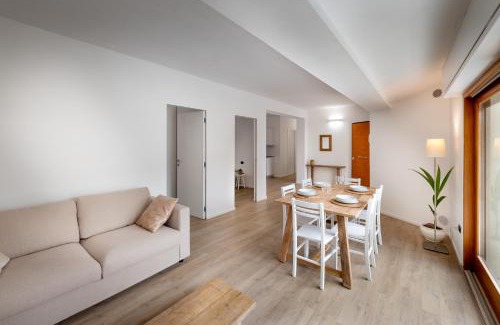 Fano Apartment | VIP Bright experience Fano beach free parking