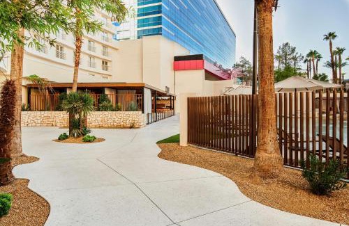 Las Vegas Resort | Virgin Hotels Las Vegas, Curio Collection by Hilton