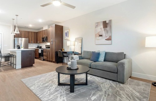 Seguin Apartment | Virginia 1BD 2 - One Bedroom Apartment, Sleeps 2
