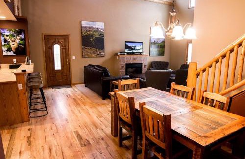 Estes Park House | Virginia Home by Rocky Mountain Resorts- #3106