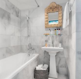 Gewerbeschule Apartment | VISIONAPARTMENTS Albertstrasse - contactless check-in