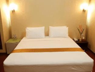 Ratchathewi Cabin | Visiting Card Hotel & Resort