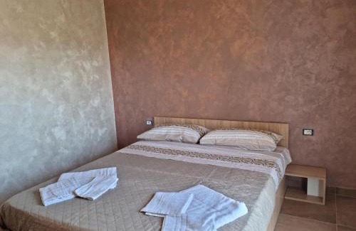 Caulonia Apartment | Vista Allaro