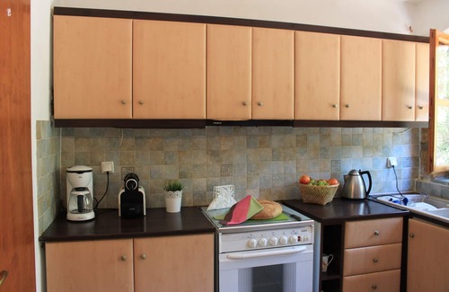 Megali Mantineia Villa | Vista Avia Villa (Traditional Stone Villa with Pool and Amazing View)