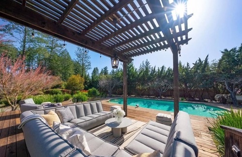 Healdsburg House | Vista Breathtaking View Estate, 5 min to Healdsburg Square, Sleeps 12, Pool, Spa