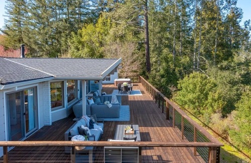 Healdsburg House | Vista Breathtaking View Estate, 5 min to Healdsburg Square, Sleeps 12, Pool, Spa