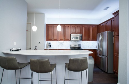 Florida Central Atlantic Coast Condo | Vista Cay Luxury Vision. Near all theme Parks and walk to conventions