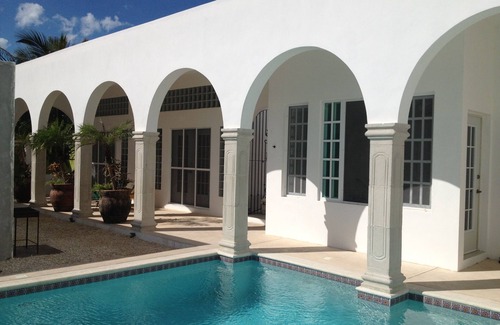 Chuburna Puerto Apartment | Vista Del Mar Beachfront Apartment in Casa Solana