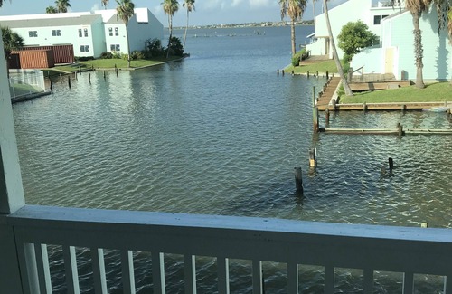 Key Allegro Condo | Vista Del Rey — a special Key Allegro getaway